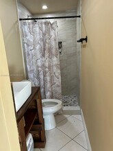 1301 N 58th Ave in Hollywood, FL - Building Photo - Building Photo