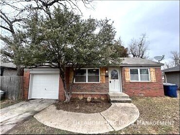 1917 Downing St in The Village, OK - Building Photo