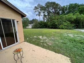 1120 Kareena St NW in Palm Bay, FL - Building Photo - Building Photo