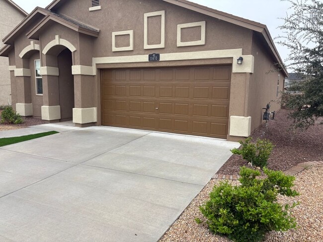 11470 Park Ln in Socorro, TX - Building Photo - Building Photo