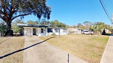 1728 Lawson Rd in Jacksonville, FL - Building Photo - Building Photo