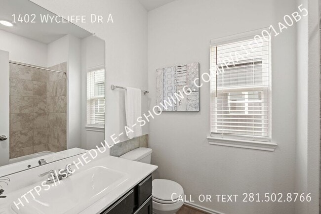 1402 Wycliffe Dr in Houston, TX - Building Photo - Building Photo