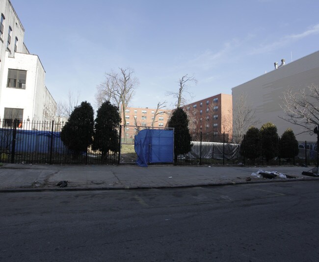 949 Willoughby Avenue in Brooklyn, NY - Building Photo - Building Photo