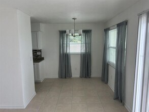 365 Capri Blvd in Treasure Island, FL - Building Photo - Building Photo