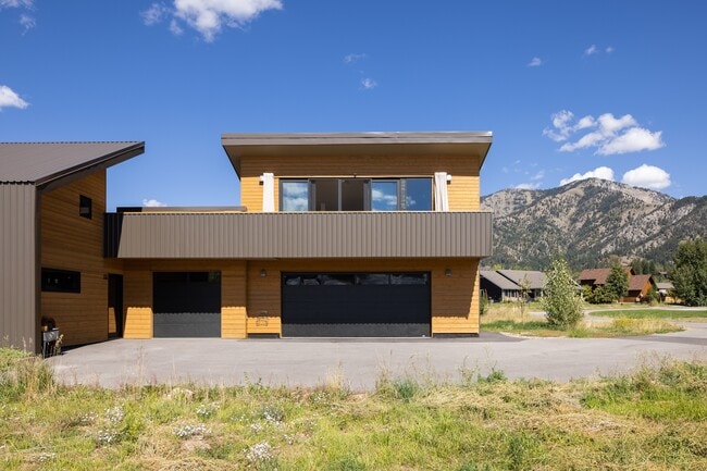 356 Columbine St, Unit Guest House