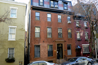 313 S 18th St in Philadelphia, PA - Foto de edificio - Building Photo