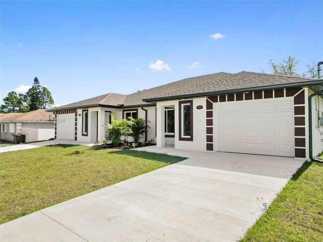 1510 East 12th Street in Lehigh Acres, FL - Building Photo - Building Photo