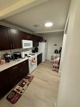 2742 Pierce St-Unit -2 in Hollywood, FL - Building Photo - Building Photo