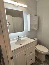 23 Canterbury Ct in Brookfield, CT - Building Photo - Building Photo