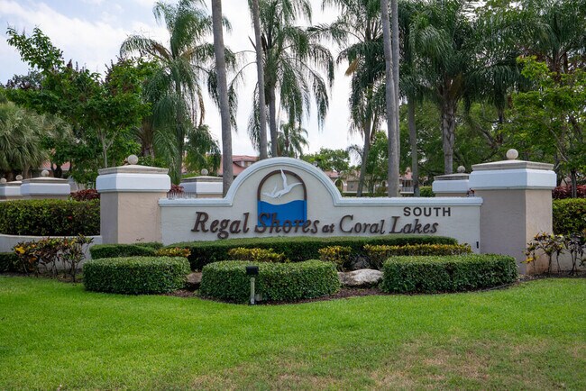 property at 5952 Regal Glen Dr
