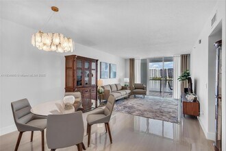 18100 N Bay Rd, Unit 709 in Sunny Isles Beach, FL - Building Photo - Building Photo