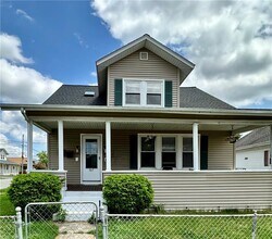 367 Orient Ave in Pawtucket, RI - Building Photo - Building Photo