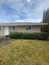 301 Santa Roza Dr in Yakima, WA - Building Photo - Building Photo