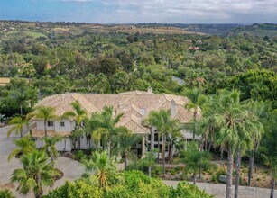 7302 Vista Rancho Ct in Rancho Santa Fe, CA - Building Photo - Building Photo