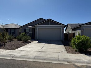 4205 E Haley Dr in San Tan Valley, AZ - Building Photo - Building Photo