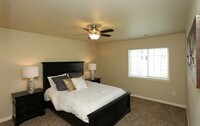 CRANBERRY CREEK APARTMENTS photo'