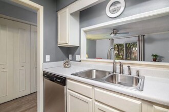 10107 Vixen Pl in Pensacola, FL - Building Photo - Building Photo