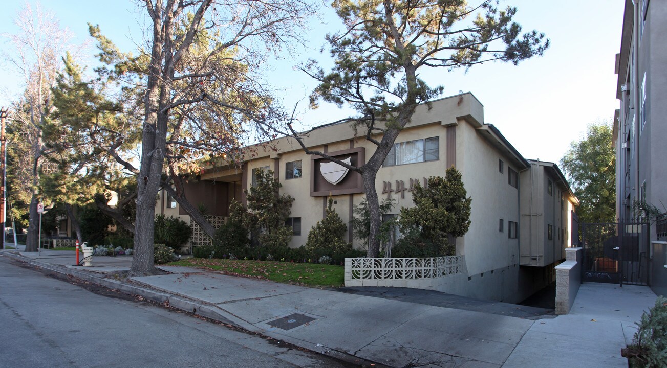 4444 Whitsett Ave in Studio City, CA - Building Photo