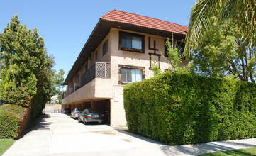 401 Western Ave in Glendale, CA - Building Photo - Building Photo