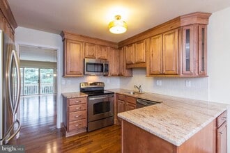 50 Woodside Rd in Ardmore, PA - Building Photo - Building Photo