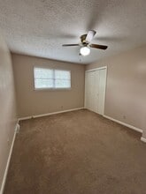 3733 Kimrod Dr in Johnson City, TN - Building Photo - Building Photo