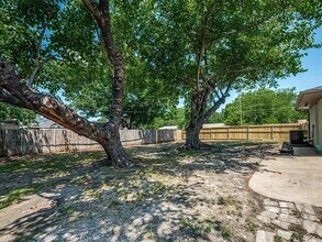 1802 SW 3rd St, Unit 2108-B in Grand Prairie, TX - Building Photo - Building Photo