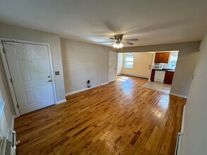 46 Wedgewood Dr, Unit 129 in Verona, NJ - Building Photo - Building Photo