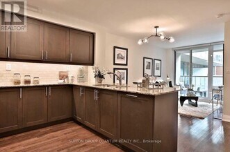 1 Bedford Rd in Toronto, ON - Building Photo - Building Photo