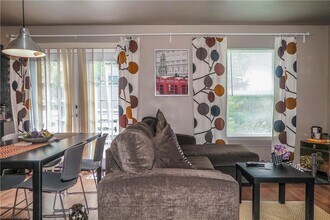 3905 Chase Cir in Austin, TX - Building Photo - Building Photo
