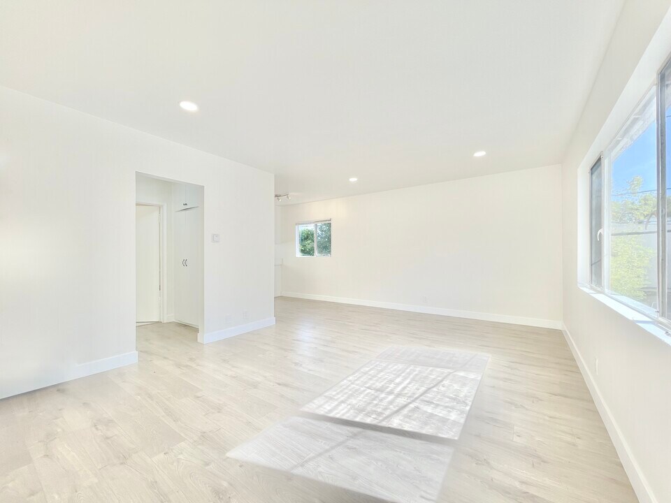 1118 S Shenandoah St in Los Angeles, CA - Building Photo