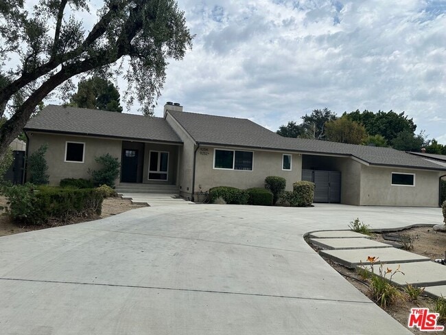 property at 9254 Balcom Ave