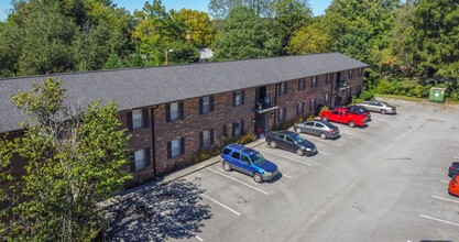 Conner Apartments in Knoxville, TN - Foto de edificio - Building Photo