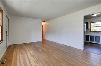 4224 E Lincoln Ave in Decatur, IL - Building Photo - Building Photo