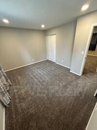 33853 Patton Dr photo'