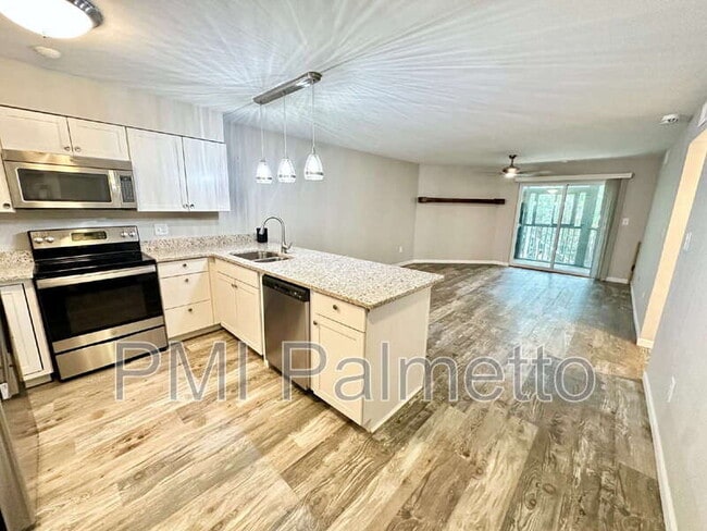 property at 405 Harbison Blvd