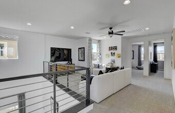 1111 Blue Diamond Rd in Las Vegas, NV - Building Photo - Building Photo