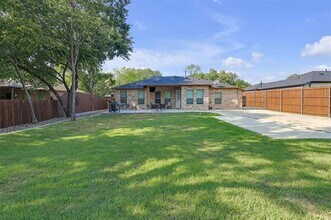 5736 Bonnie Dr in Watauga, TX - Building Photo - Building Photo