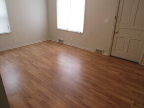 2284 Hiawatha Park Dr, Unit 2284 Hiawatha Park in Columbus, OH - Foto de edificio - Building Photo