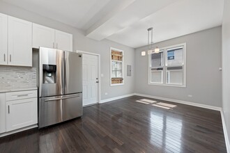1733 N Artesian Ave in Chicago, IL - Building Photo - Building Photo