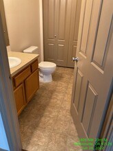 1809 NW 23rd St in McMinnville, OR - Building Photo - Building Photo