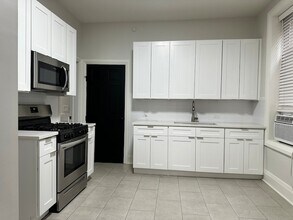 2120 W Lyndale St in Chicago, IL - Building Photo - Building Photo