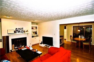 808 Park Ridge Cir in Marietta, GA - Building Photo - Building Photo