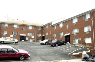 98 Mills Rd Apartments