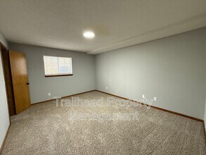 3407 NW Duncan Rd in Blue Springs, MO - Building Photo - Building Photo