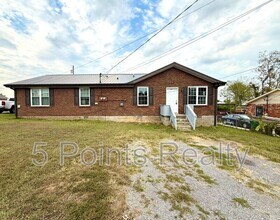 1203 Sylvia Dr in Nashville, TN - Building Photo - Building Photo