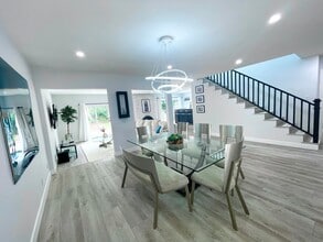 7842 W 79th St in Los Angeles, CA - Building Photo - Building Photo