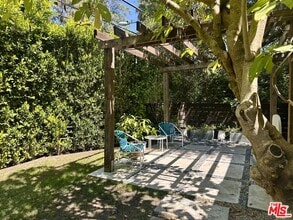 8350 Lookout Mountain Ave in Los Angeles, CA - Building Photo - Building Photo