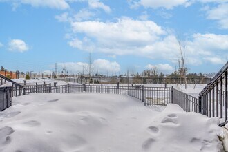 60-160 All Nations Dr in Brampton, ON - Building Photo - Building Photo