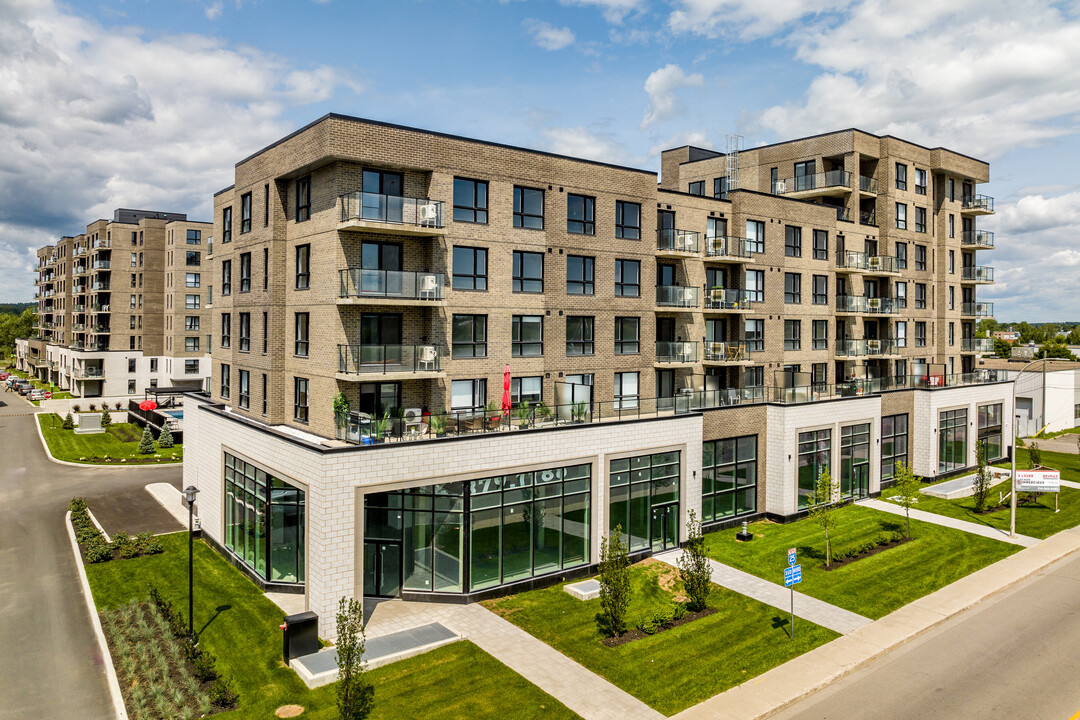 Station G in Mascouche, QC - Building Photo