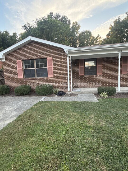 6117 Brookwood Dr in Suffolk, VA - Building Photo